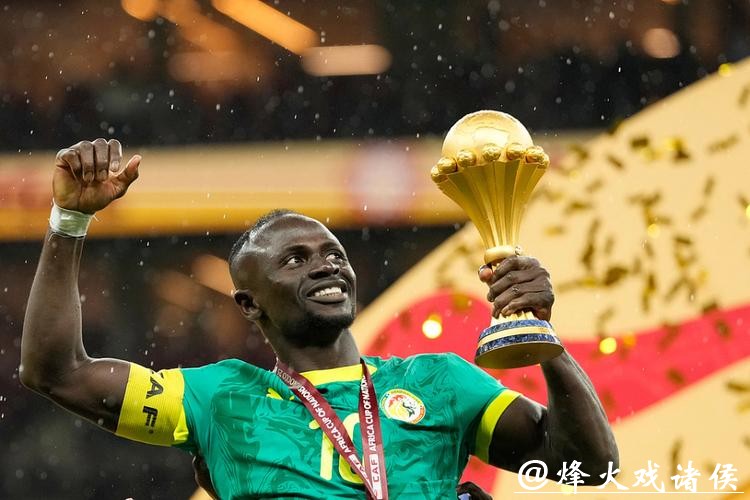 比赛一度中断!非洲杯决赛上演“罢赛闹剧” 比赛一度中断!非洲杯决赛上演“罢赛闹剧”